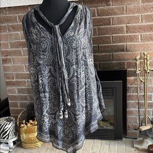 Haute Hippie Gray Paisley Sleeveless Neck-Tie Tunic